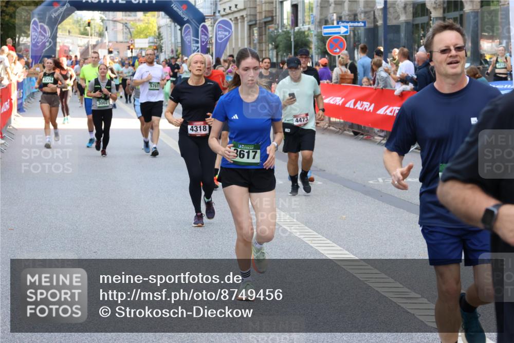 07.09.2025 - BARMER Alsterlauf Strokosch-Dieckow http://msf.ph/oto/8749456 07.09.2025 10:15:59 Ziel 2431, 2473, 2638, 2849, 3061, 3127, 3429, 3430, 3582, 3903, 4047, 4070, 5360, 5362, 5676, 5737, 5756, 6065, 6110, 6247, 8018, 8313, 8468 meine-sportfotos.de