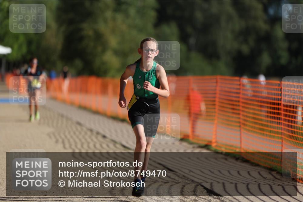 07.09.2025 - 19. Norderstedt Triathlon Michael Strokosch http://msf.ph/oto/8749470 07.09.2025 09:49:05 Laufen 560, 581 meine-sportfotos.de