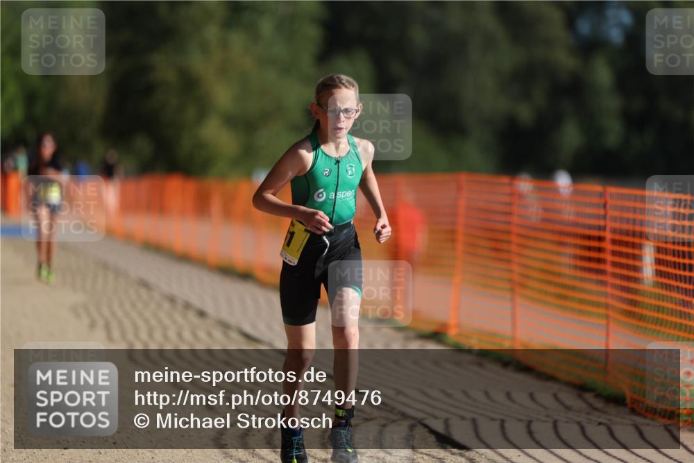 07.09.2025 - 19. Norderstedt Triathlon Michael Strokosch http://msf.ph/oto/8749476 07.09.2025 09:49:06 Laufen 560, 581 meine-sportfotos.de