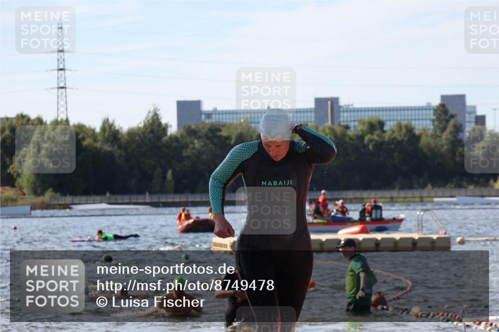 07.09.2025 - 19. Norderstedt Triathlon Luisa Fischer http://msf.ph/oto/8749478 07.09.2025 10:57:14 Schwimmen 1218, 1228, 1394 meine-sportfotos.de
