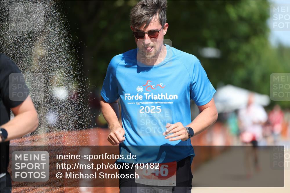 07.09.2025 - 19. Norderstedt Triathlon Michael Strokosch http://msf.ph/oto/8749482 07.09.2025 12:41:40 Laufen 164, 287, 823, 846, 1309 meine-sportfotos.de
