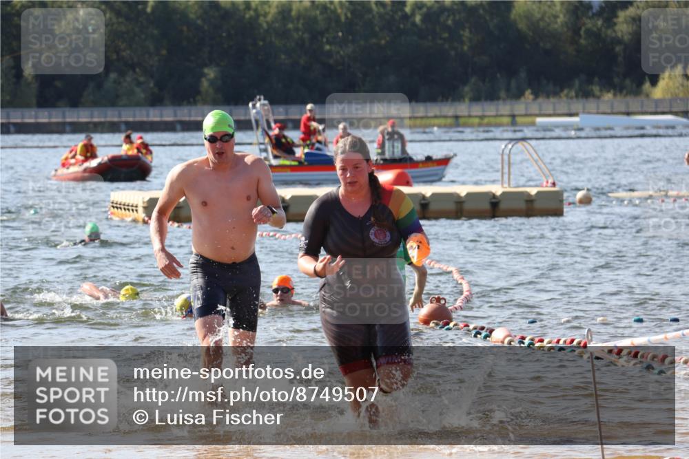 07.09.2025 - 19. Norderstedt Triathlon Luisa Fischer http://msf.ph/oto/8749507 07.09.2025 10:57:18 Schwimmen 1161, 1218, 1228, 1253 meine-sportfotos.de
