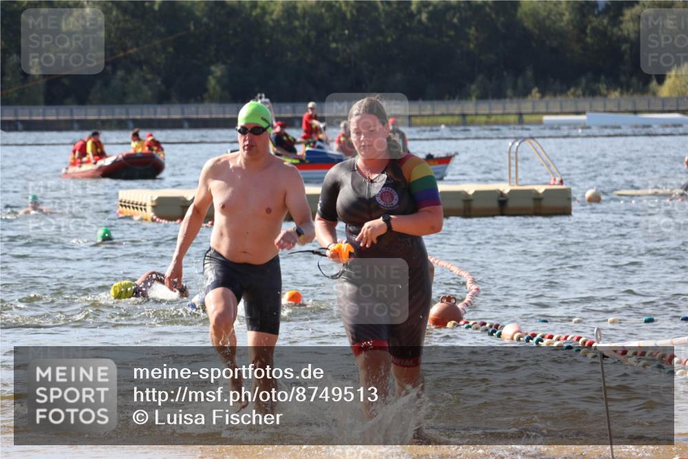 07.09.2025 - 19. Norderstedt Triathlon Luisa Fischer http://msf.ph/oto/8749513 07.09.2025 10:57:19 Schwimmen 1161, 1218, 1228, 1253 meine-sportfotos.de