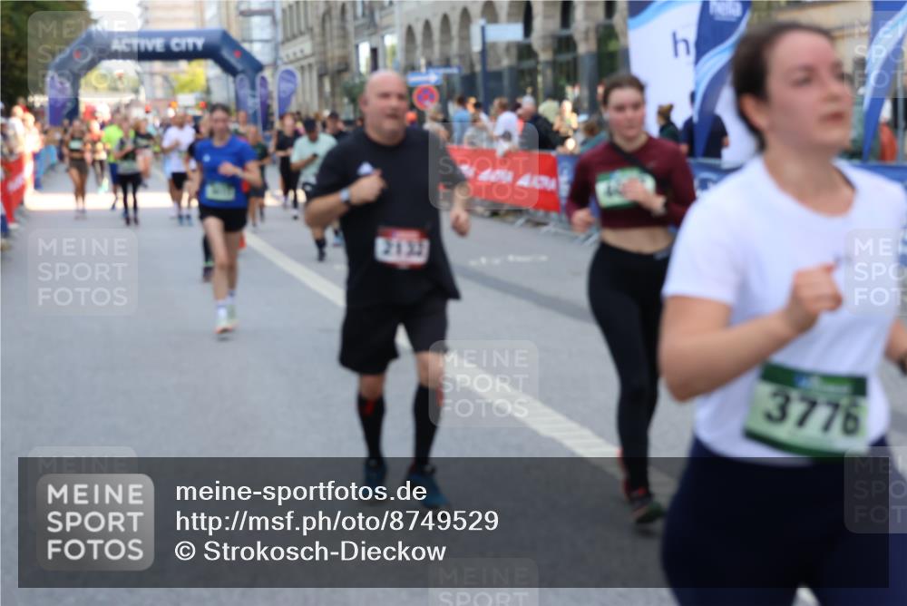 07.09.2025 - BARMER Alsterlauf Strokosch-Dieckow http://msf.ph/oto/8749529 07.09.2025 10:15:57 Ziel 2431, 2473, 2638, 2849, 3061, 3127, 3429, 3430, 3582, 3648, 3649, 3903, 4047, 4070, 5360, 5362, 5676, 5737, 5756, 6065, 6247, 8018, 8313, 8468 meine-sportfotos.de
