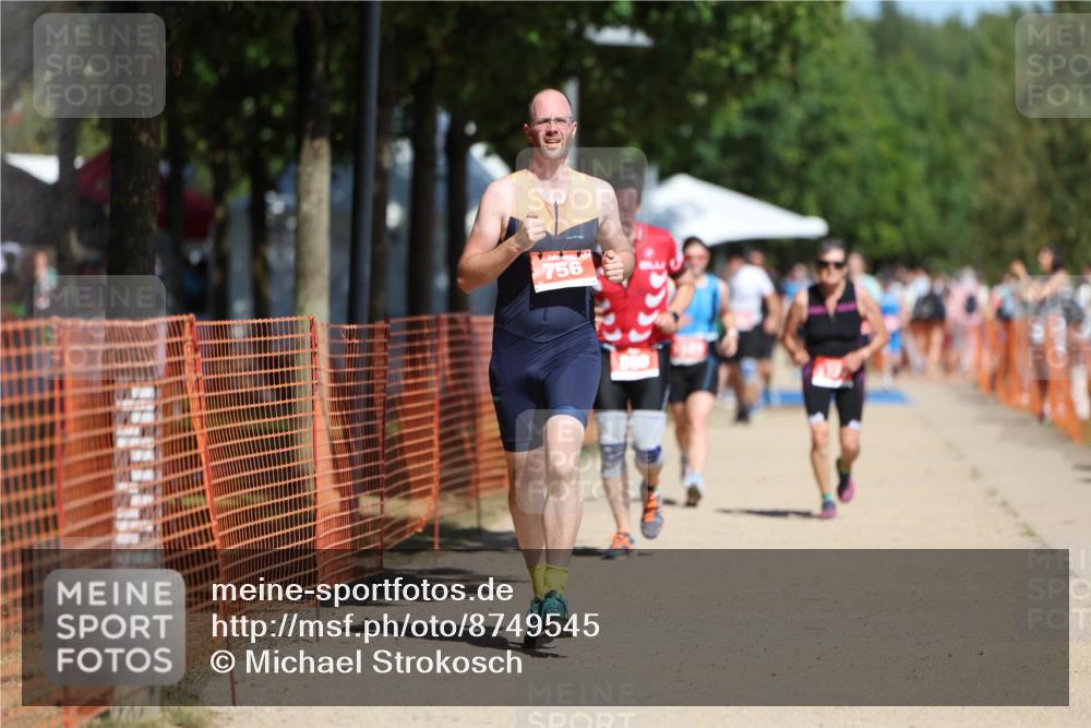 07.09.2025 - 19. Norderstedt Triathlon Michael Strokosch http://msf.ph/oto/8749545 07.09.2025 12:41:54 Laufen 756, 800, 1243, 1327 meine-sportfotos.de