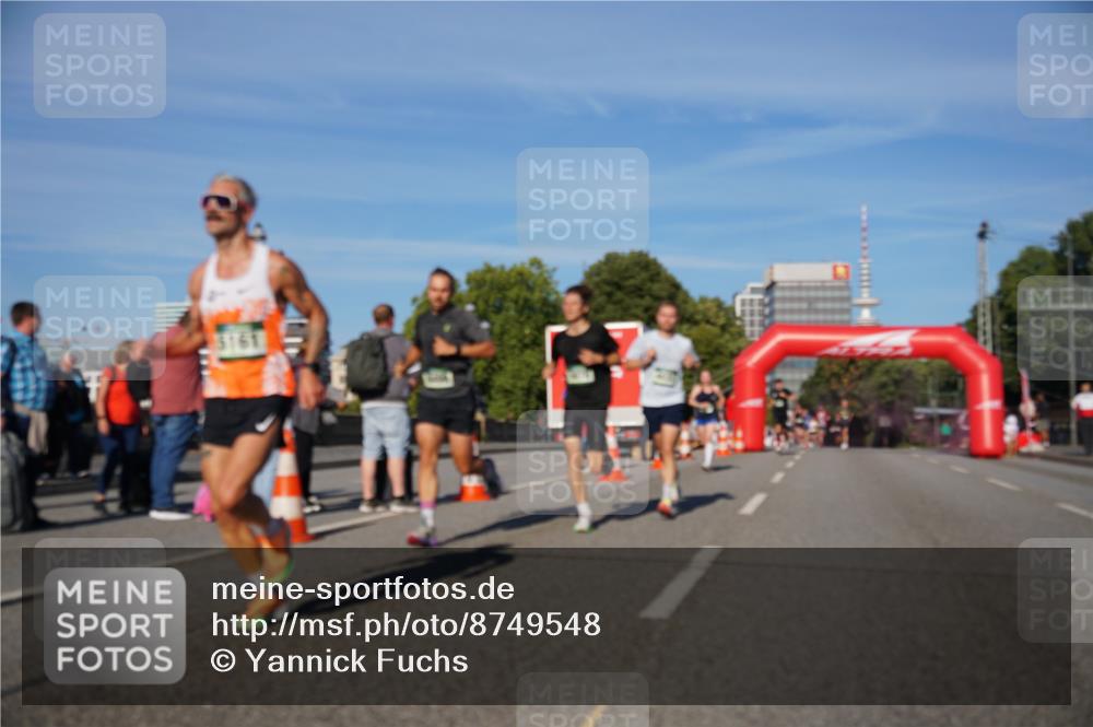 07.09.2025 - BARMER Alsterlauf Yannick Fuchs http://msf.ph/oto/8749548 07.09.2025 09:34:19 Laufen 3161 meine-sportfotos.de