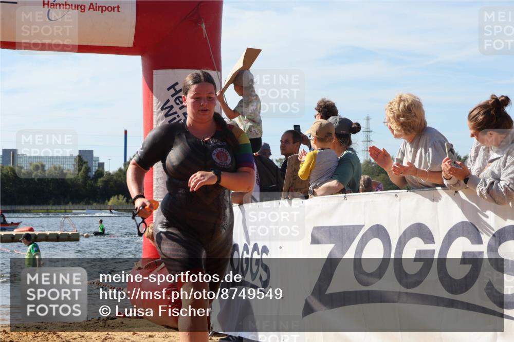 07.09.2025 - 19. Norderstedt Triathlon Luisa Fischer http://msf.ph/oto/8749549 07.09.2025 10:57:24 Schwimmen 1161, 1218, 1228, 1253 meine-sportfotos.de