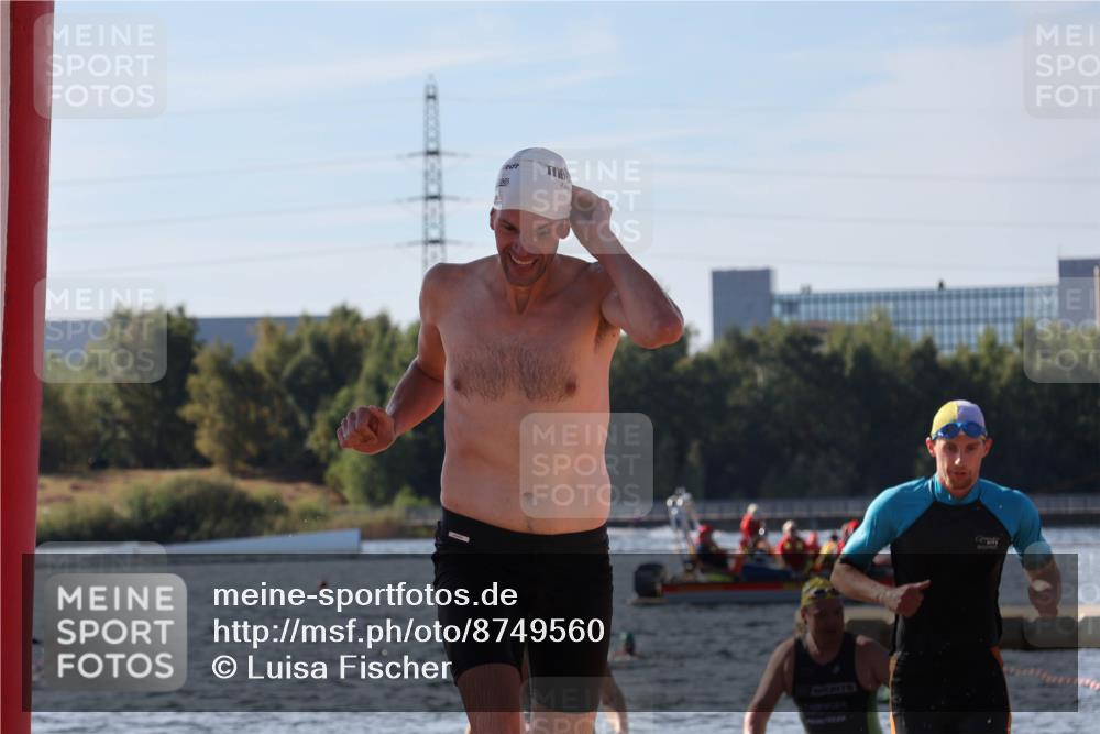 07.09.2025 - 19. Norderstedt Triathlon Luisa Fischer http://msf.ph/oto/8749560 07.09.2025 10:57:32 Schwimmen 185, 300, 862, 1161, 1253, 1278, 1323 meine-sportfotos.de