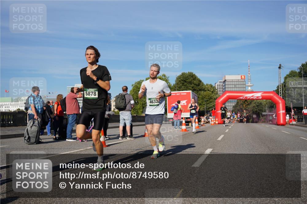 07.09.2025 - BARMER Alsterlauf Yannick Fuchs http://msf.ph/oto/8749580 07.09.2025 09:34:20 Laufen 7, 5878, 4632, 3517 meine-sportfotos.de