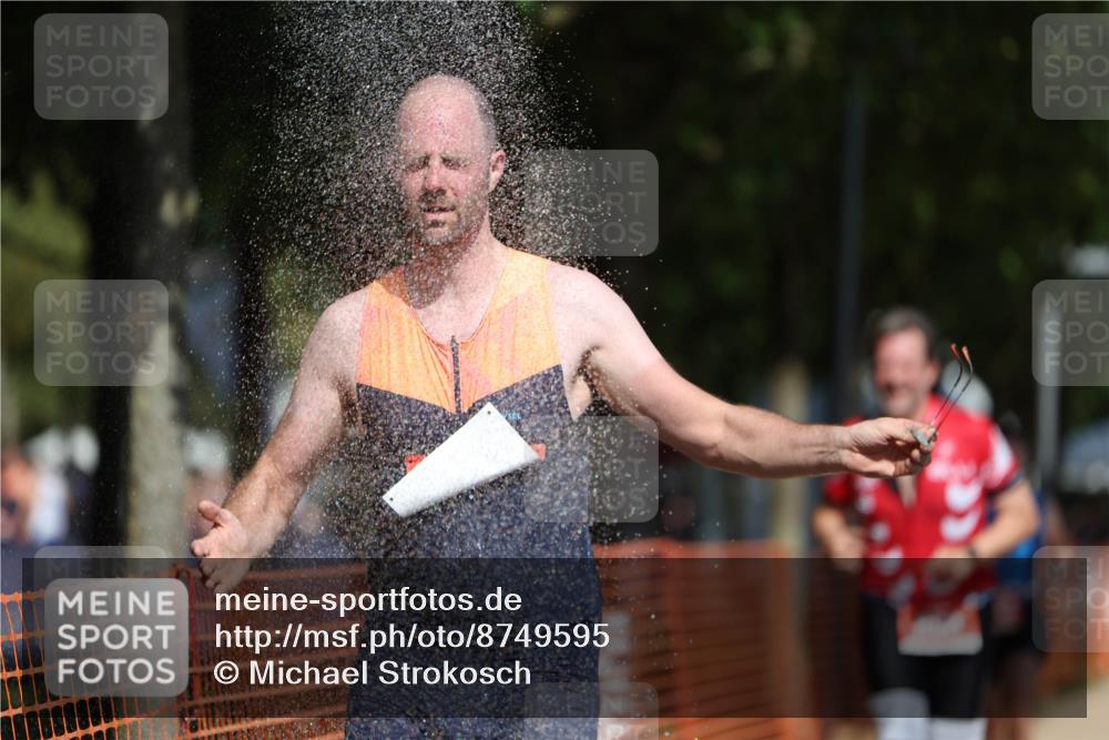 07.09.2025 - 19. Norderstedt Triathlon Michael Strokosch http://msf.ph/oto/8749595 07.09.2025 12:41:57 Laufen 756, 800, 1243, 1327 meine-sportfotos.de