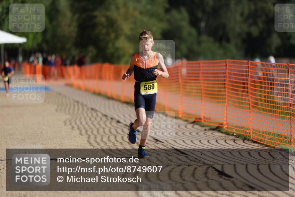 07.09.2025 - 19. Norderstedt Triathlon Michael Strokosch http://msf.ph/oto/8749607 07.09.2025 09:49:39 Laufen 589 meine-sportfotos.de
