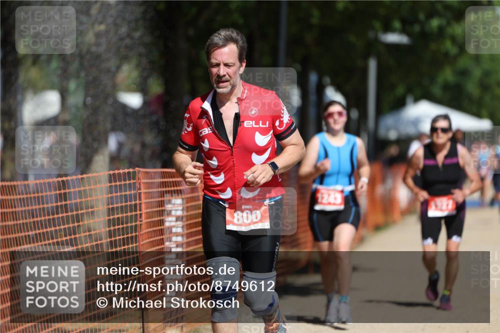 07.09.2025 - 19. Norderstedt Triathlon Michael Strokosch http://msf.ph/oto/8749612 07.09.2025 12:41:58 Laufen 756, 800, 1243, 1327 meine-sportfotos.de