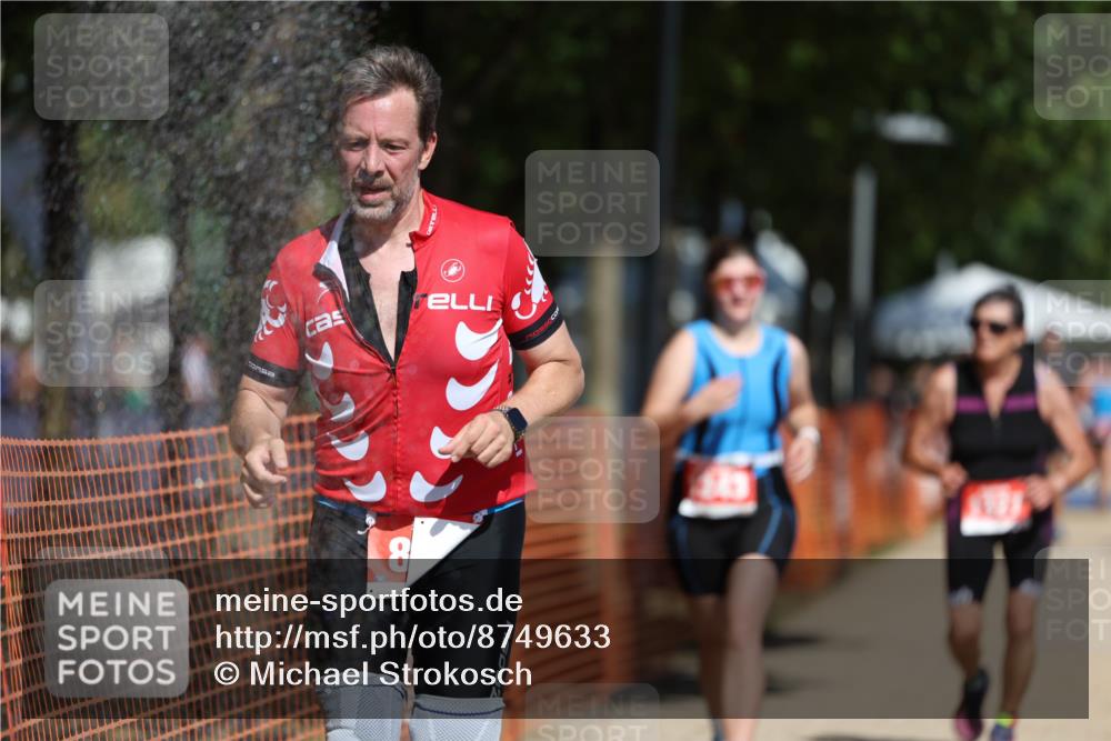 07.09.2025 - 19. Norderstedt Triathlon Michael Strokosch http://msf.ph/oto/8749633 07.09.2025 12:41:59 Laufen 756, 800, 1243, 1327 meine-sportfotos.de