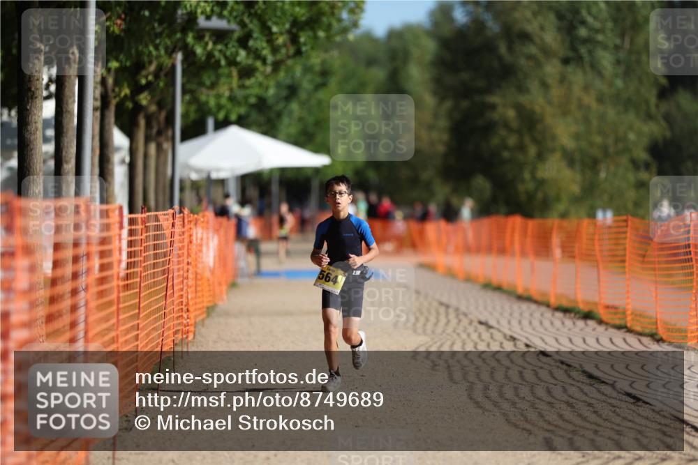 07.09.2025 - 19. Norderstedt Triathlon Michael Strokosch http://msf.ph/oto/8749689 07.09.2025 09:49:52 Laufen 564 meine-sportfotos.de