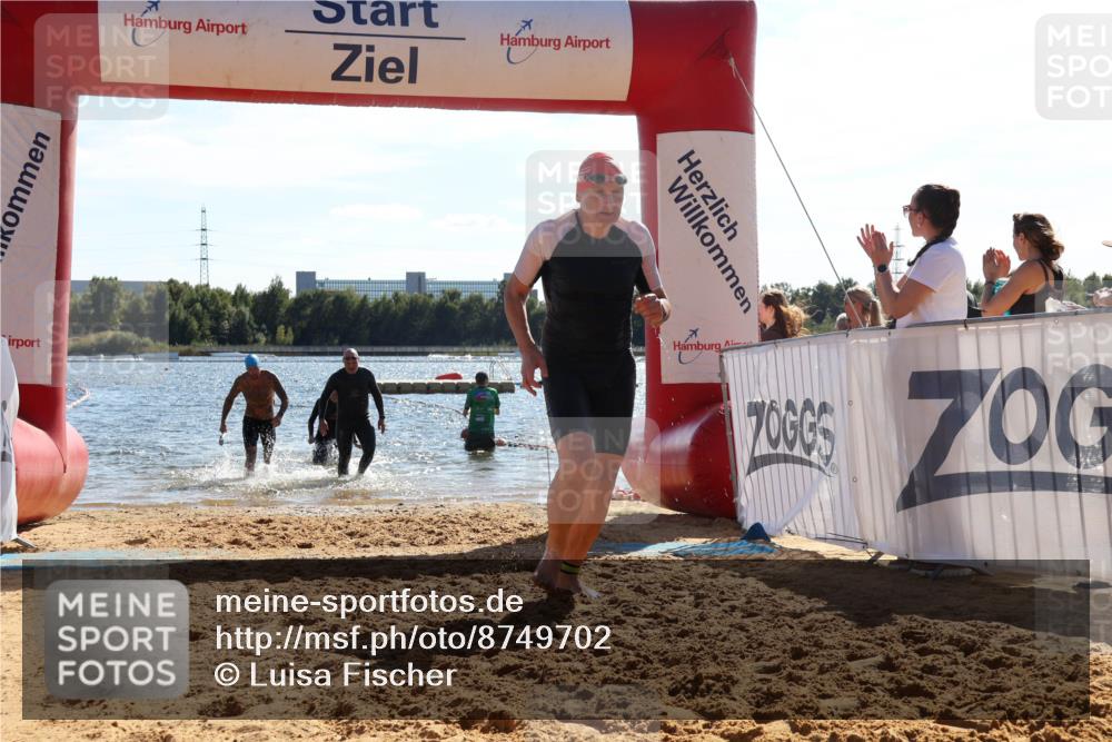 07.09.2025 - 19. Norderstedt Triathlon Luisa Fischer http://msf.ph/oto/8749702 07.09.2025 15:11:48 Schwimmen 432, 923, 925, 1455 meine-sportfotos.de
