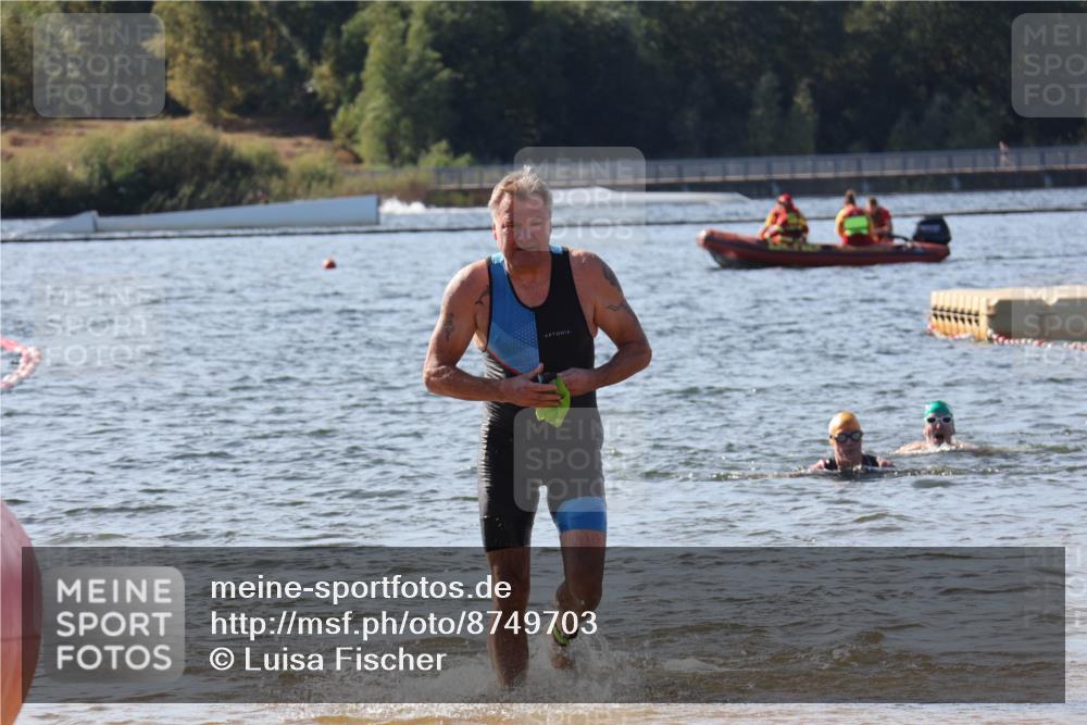 07.09.2025 - 19. Norderstedt Triathlon Luisa Fischer http://msf.ph/oto/8749703 07.09.2025 10:58:07 Schwimmen 152, 710 meine-sportfotos.de