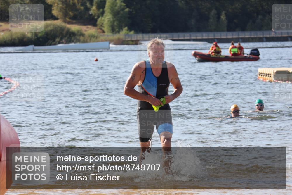 07.09.2025 - 19. Norderstedt Triathlon Luisa Fischer http://msf.ph/oto/8749707 07.09.2025 10:58:08 Schwimmen 152, 710 meine-sportfotos.de