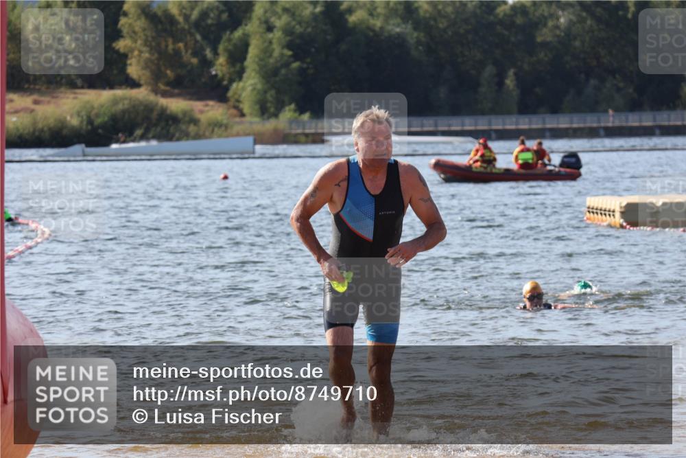 07.09.2025 - 19. Norderstedt Triathlon Luisa Fischer http://msf.ph/oto/8749710 07.09.2025 10:58:08 Schwimmen 152, 710 meine-sportfotos.de