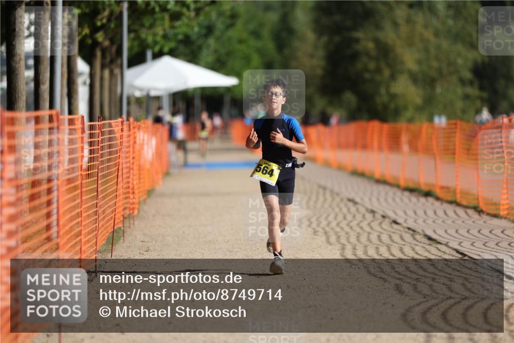 07.09.2025 - 19. Norderstedt Triathlon Michael Strokosch http://msf.ph/oto/8749714 07.09.2025 09:49:53 Laufen 564 meine-sportfotos.de