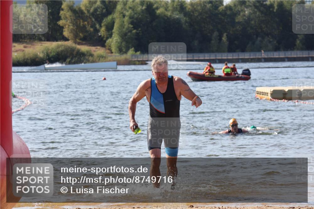 07.09.2025 - 19. Norderstedt Triathlon Luisa Fischer http://msf.ph/oto/8749716 07.09.2025 10:58:08 Schwimmen 152, 710 meine-sportfotos.de