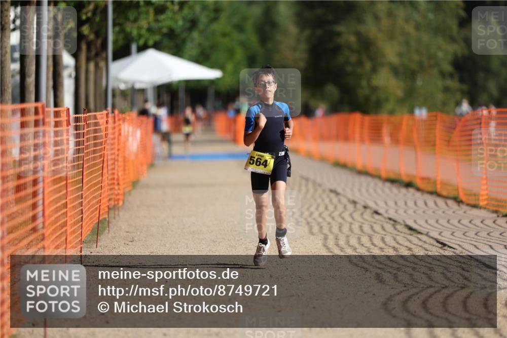 07.09.2025 - 19. Norderstedt Triathlon Michael Strokosch http://msf.ph/oto/8749721 07.09.2025 09:49:54 Laufen 564 meine-sportfotos.de