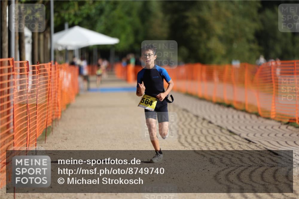 07.09.2025 - 19. Norderstedt Triathlon Michael Strokosch http://msf.ph/oto/8749740 07.09.2025 09:49:54 Laufen 564 meine-sportfotos.de
