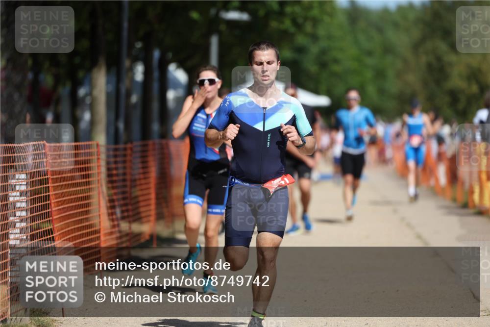 07.09.2025 - 19. Norderstedt Triathlon Michael Strokosch http://msf.ph/oto/8749742 07.09.2025 12:42:07 Laufen 168, 189, 215, 717, 741 meine-sportfotos.de