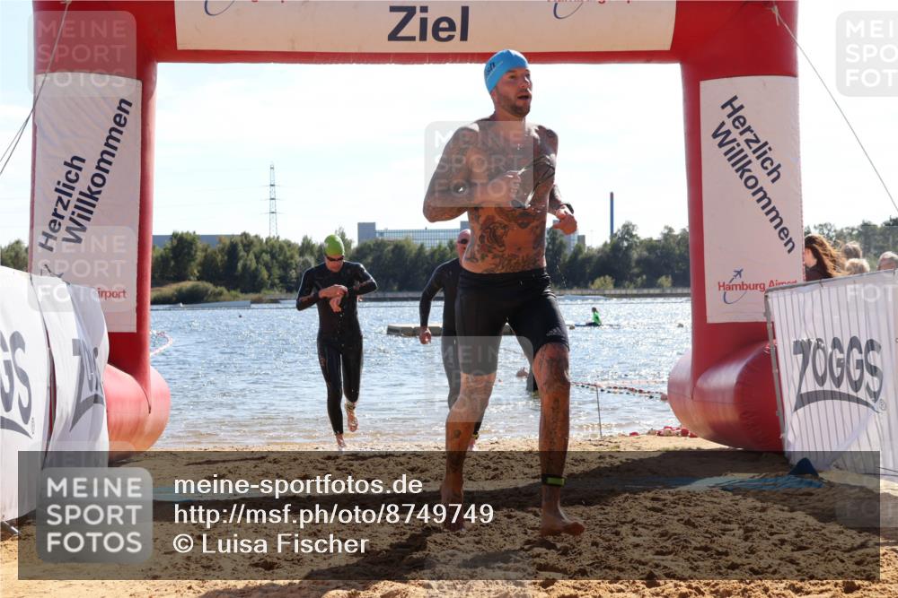 07.09.2025 - 19. Norderstedt Triathlon Luisa Fischer http://msf.ph/oto/8749749 07.09.2025 15:11:53 Schwimmen 432, 864, 923, 925 meine-sportfotos.de