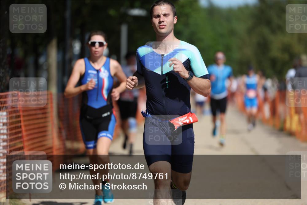 07.09.2025 - 19. Norderstedt Triathlon Michael Strokosch http://msf.ph/oto/8749761 07.09.2025 12:42:08 Laufen 168, 189, 215, 717, 741 meine-sportfotos.de