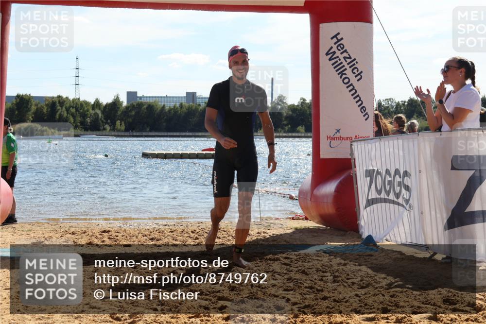 07.09.2025 - 19. Norderstedt Triathlon Luisa Fischer http://msf.ph/oto/8749762 07.09.2025 15:12:30 Schwimmen 952 meine-sportfotos.de