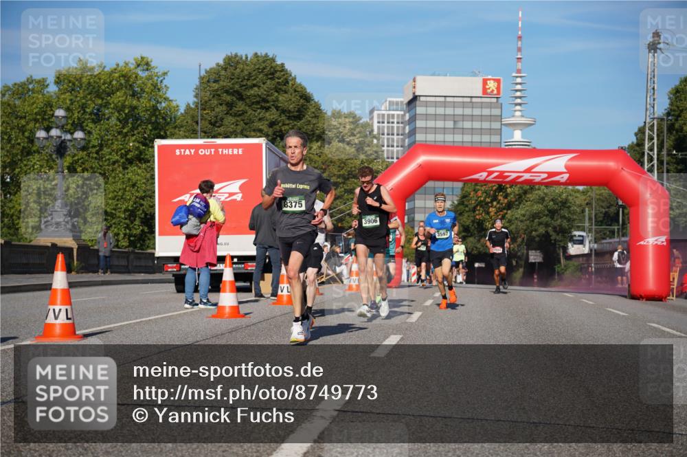 07.09.2025 - BARMER Alsterlauf Yannick Fuchs http://msf.ph/oto/8749773 07.09.2025 09:34:28 Laufen 8375, 3906, 3597 meine-sportfotos.de