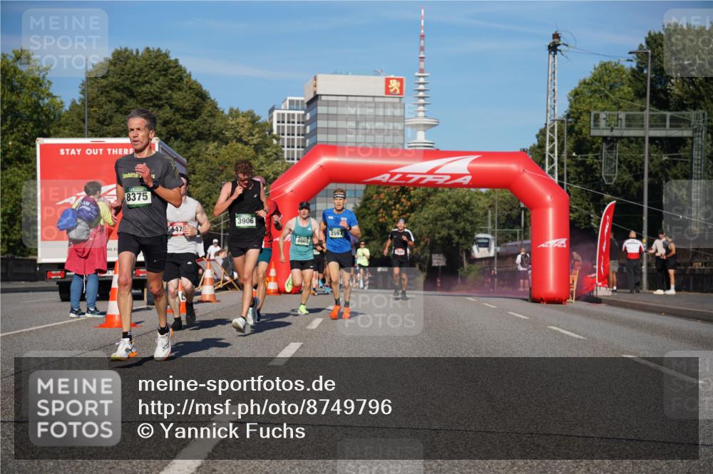 07.09.2025 - BARMER Alsterlauf Yannick Fuchs http://msf.ph/oto/8749796 07.09.2025 09:34:28 Laufen 8375, 1, 547, 3906, 4665, 3597 meine-sportfotos.de