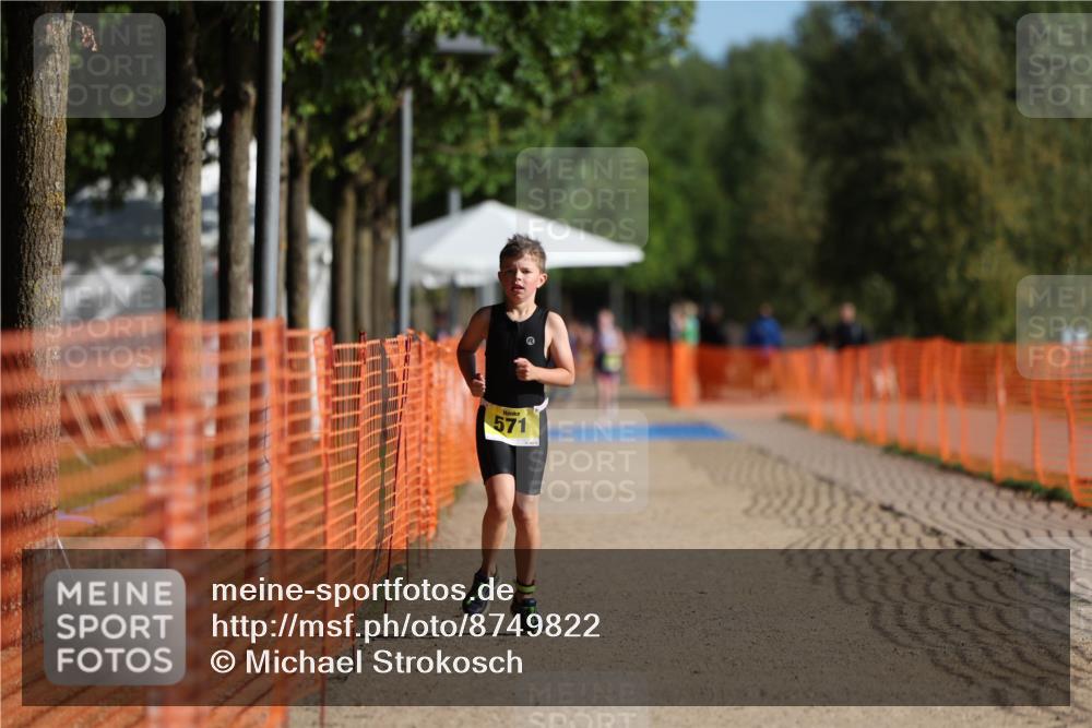 07.09.2025 - 19. Norderstedt Triathlon Michael Strokosch http://msf.ph/oto/8749822 07.09.2025 09:50:17 Laufen 571 meine-sportfotos.de