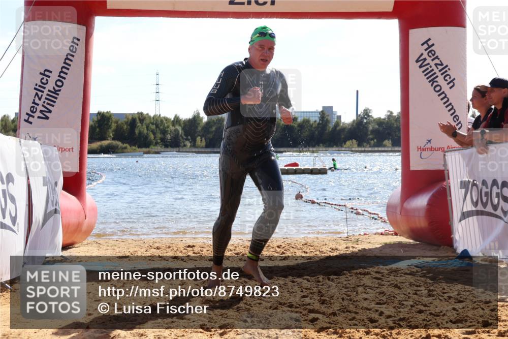 07.09.2025 - 19. Norderstedt Triathlon Luisa Fischer http://msf.ph/oto/8749823 07.09.2025 15:13:35 Schwimmen 947 meine-sportfotos.de