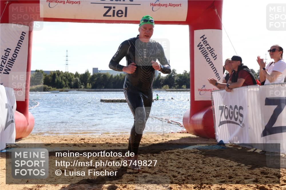 07.09.2025 - 19. Norderstedt Triathlon Luisa Fischer http://msf.ph/oto/8749827 07.09.2025 15:13:35 Schwimmen 947 meine-sportfotos.de