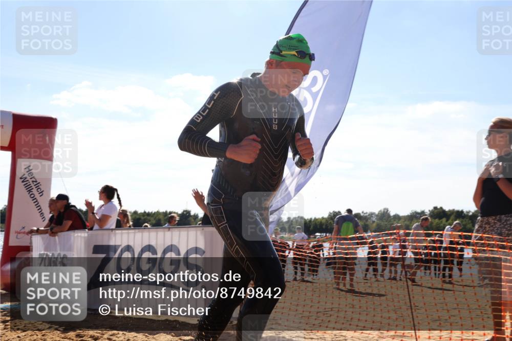 07.09.2025 - 19. Norderstedt Triathlon Luisa Fischer http://msf.ph/oto/8749842 07.09.2025 15:13:37 Schwimmen 947 meine-sportfotos.de