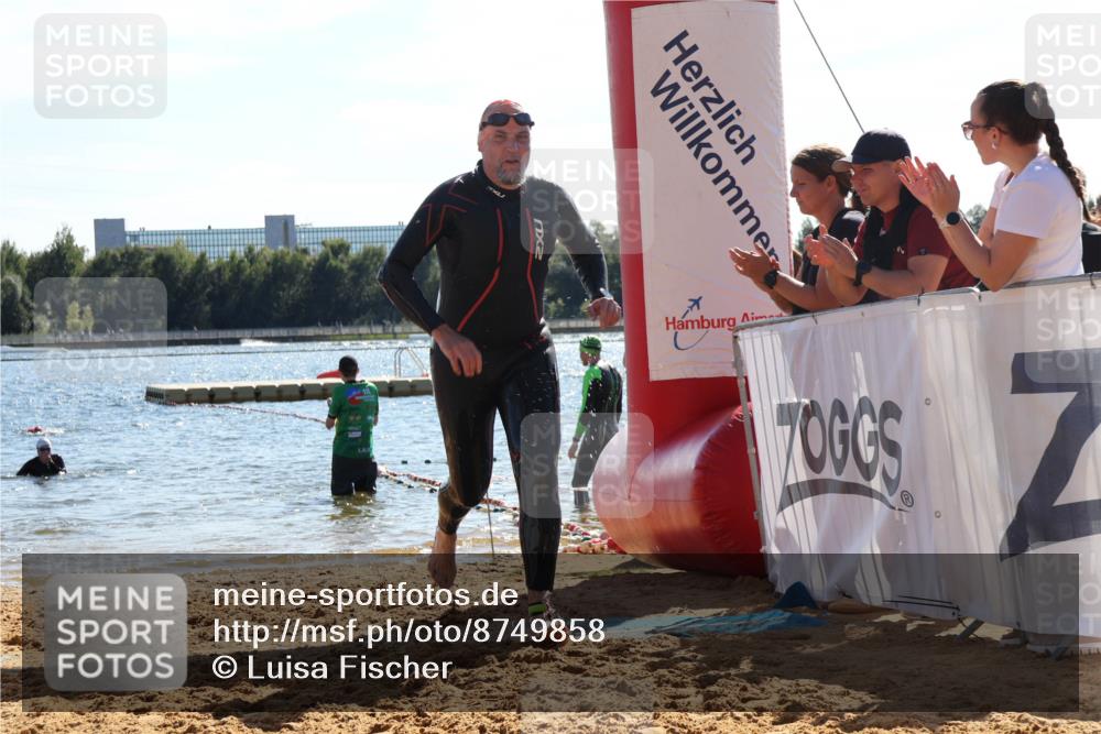 07.09.2025 - 19. Norderstedt Triathlon Luisa Fischer http://msf.ph/oto/8749858 07.09.2025 15:15:23 Schwimmen 1449 meine-sportfotos.de