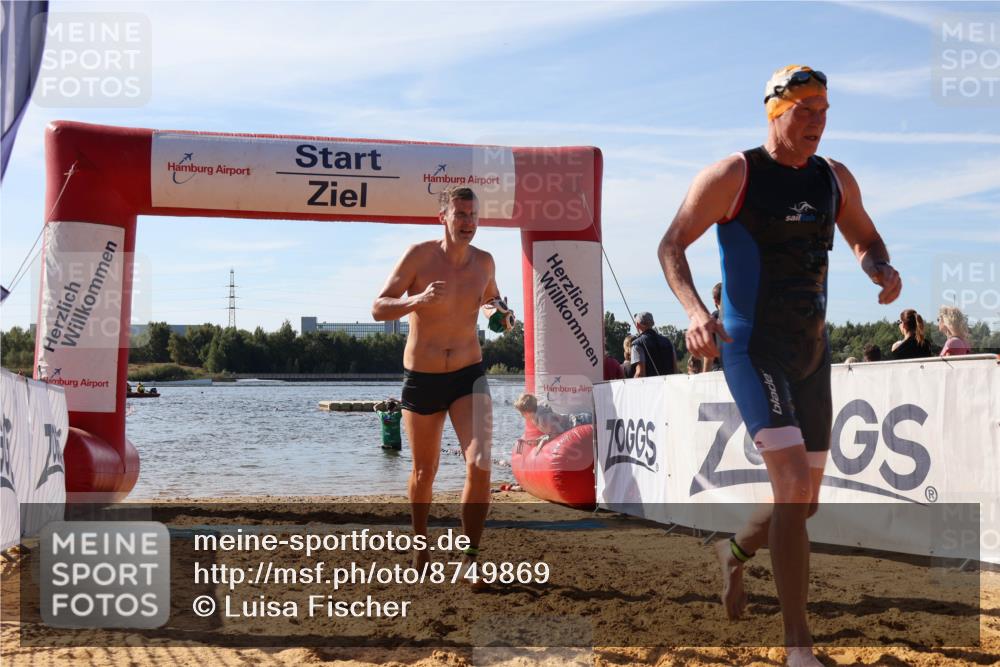 07.09.2025 - 19. Norderstedt Triathlon Luisa Fischer http://msf.ph/oto/8749869 07.09.2025 10:58:31 Schwimmen 704, 1274 meine-sportfotos.de