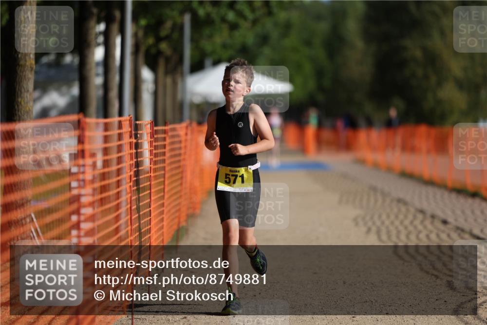 07.09.2025 - 19. Norderstedt Triathlon Michael Strokosch http://msf.ph/oto/8749881 07.09.2025 09:50:19 Laufen 571 meine-sportfotos.de