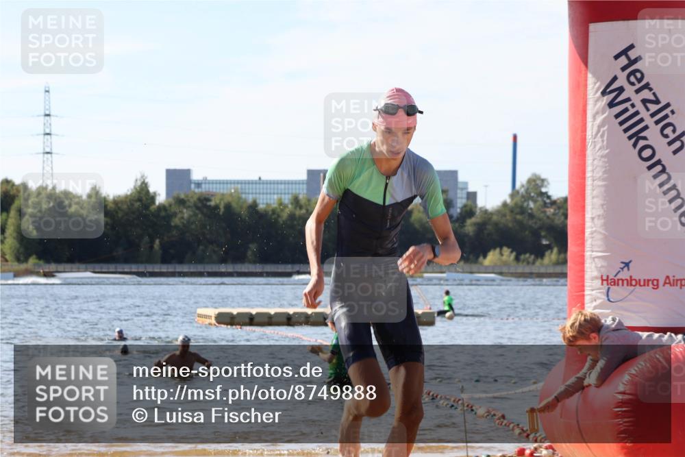 07.09.2025 - 19. Norderstedt Triathlon Luisa Fischer http://msf.ph/oto/8749888 07.09.2025 10:59:37 Schwimmen 1190 meine-sportfotos.de