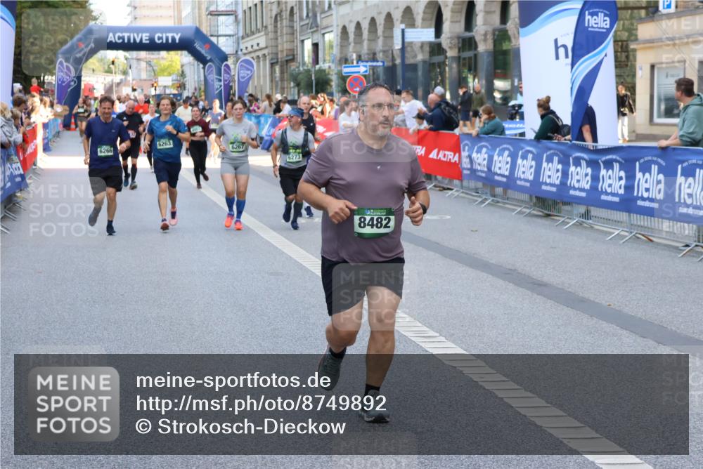 07.09.2025 - BARMER Alsterlauf Strokosch-Dieckow http://msf.ph/oto/8749892 07.09.2025 10:15:47 Ziel 2321, 2343, 2354, 2690, 2943, 2961, 2974, 3061, 3429, 3430, 3621, 3648, 3649, 3742, 3903, 4070, 4221, 4315, 4468, 4538, 4719, 4720, 4768, 5121, 5362, 5563, 5676, 5756, 8018, 8313, 8468 meine-sportfotos.de