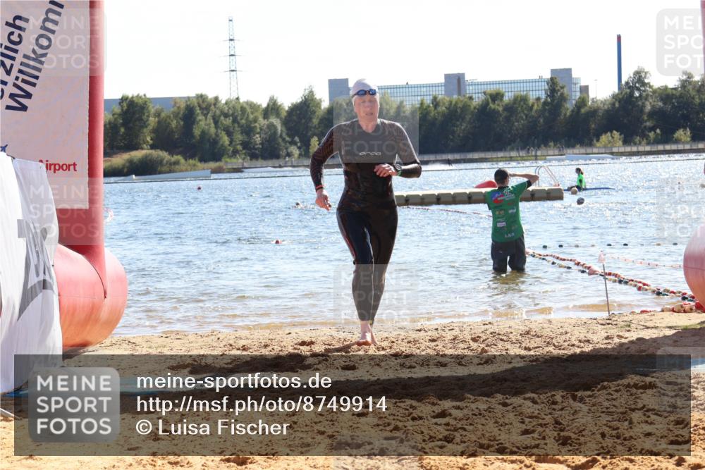 07.09.2025 - 19. Norderstedt Triathlon Luisa Fischer http://msf.ph/oto/8749914 07.09.2025 15:15:37 Schwimmen 1541 meine-sportfotos.de