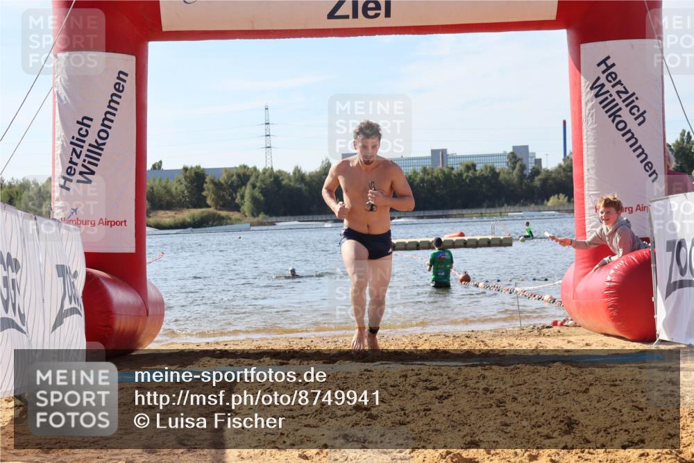 07.09.2025 - 19. Norderstedt Triathlon Luisa Fischer http://msf.ph/oto/8749941 07.09.2025 11:00:00 Schwimmen 228, 1210 meine-sportfotos.de