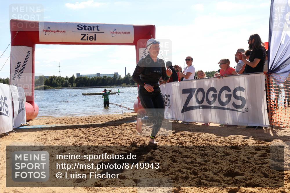 07.09.2025 - 19. Norderstedt Triathlon Luisa Fischer http://msf.ph/oto/8749943 07.09.2025 15:15:40 Schwimmen 1541 meine-sportfotos.de