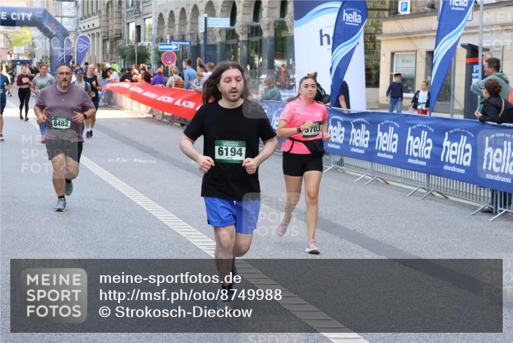07.09.2025 - BARMER Alsterlauf Strokosch-Dieckow http://msf.ph/oto/8749988 07.09.2025 10:15:44 Ziel 2321, 2343, 2354, 2690, 2943, 2961, 2974, 3061, 3429, 3430, 3621, 3648, 3649, 3742, 3772, 3903, 4221, 4315, 4468, 4538, 4719, 4720, 4768, 5121, 5563, 5756, 8018, 8222, 8313 meine-sportfotos.de