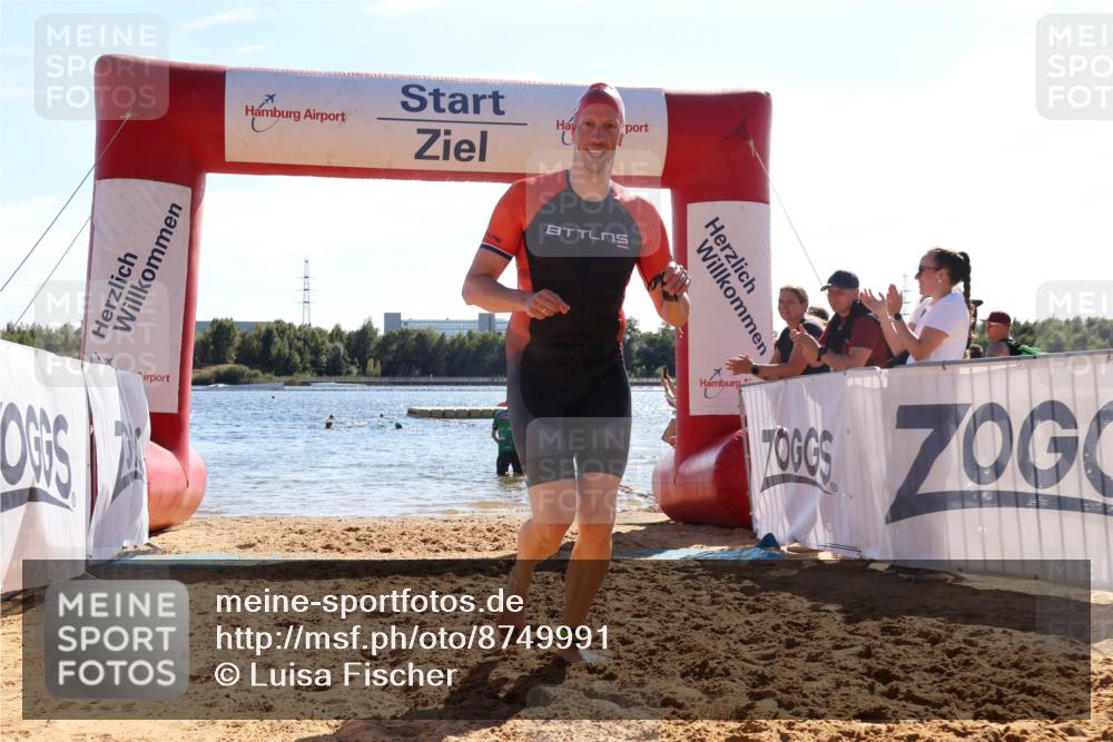 07.09.2025 - 19. Norderstedt Triathlon Luisa Fischer http://msf.ph/oto/8749991 07.09.2025 15:16:03 Schwimmen 412 meine-sportfotos.de
