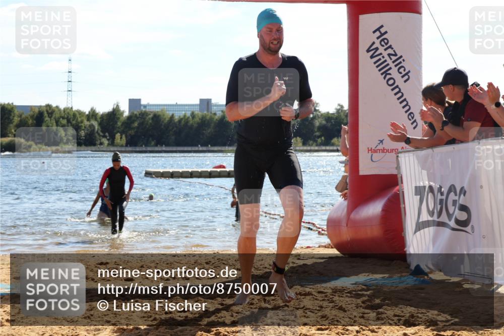 07.09.2025 - 19. Norderstedt Triathlon Luisa Fischer http://msf.ph/oto/8750007 07.09.2025 15:16:45 Schwimmen 941, 1418 meine-sportfotos.de