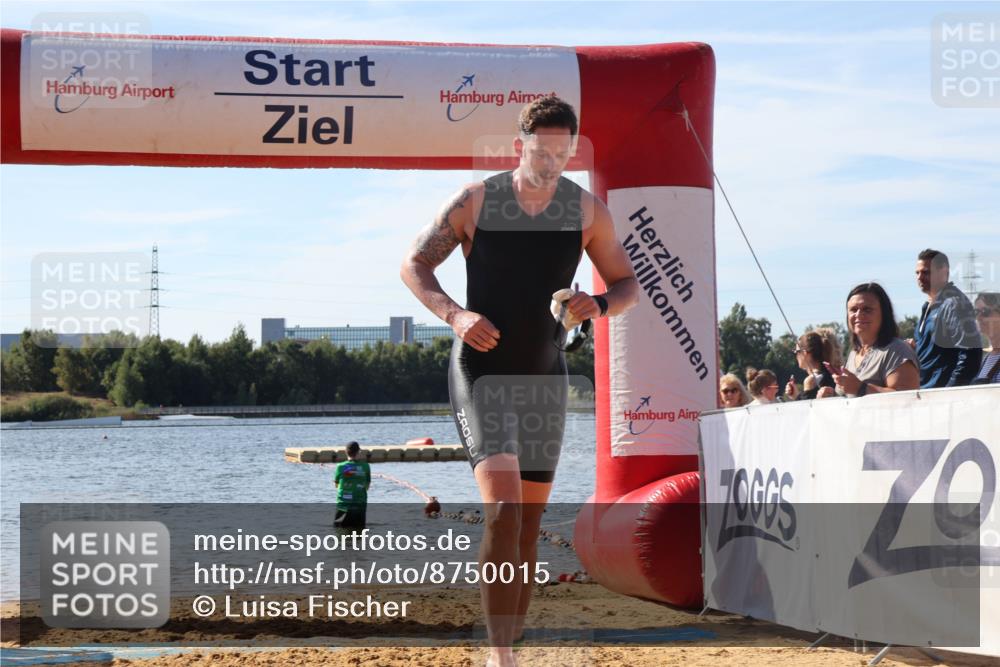 07.09.2025 - 19. Norderstedt Triathlon Luisa Fischer http://msf.ph/oto/8750015 07.09.2025 11:00:27 Schwimmen 784, 1225 meine-sportfotos.de