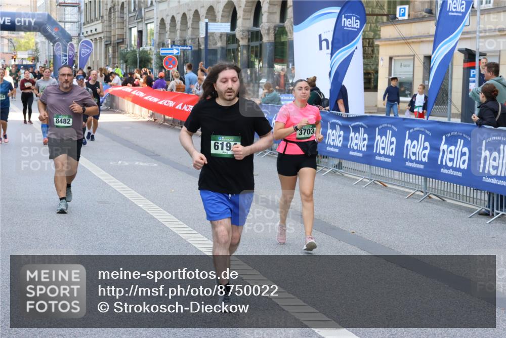 07.09.2025 - BARMER Alsterlauf Strokosch-Dieckow http://msf.ph/oto/8750022 07.09.2025 10:15:44 Ziel 2321, 2343, 2354, 2690, 2943, 2961, 2974, 3061, 3429, 3430, 3621, 3648, 3649, 3742, 3772, 3903, 4221, 4315, 4468, 4538, 4719, 4720, 4768, 5121, 5563, 5756, 8018, 8222, 8313 meine-sportfotos.de