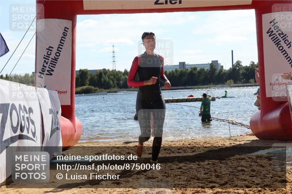 07.09.2025 - 19. Norderstedt Triathlon Luisa Fischer http://msf.ph/oto/8750046 07.09.2025 15:16:50 Schwimmen 941, 957, 1418 meine-sportfotos.de